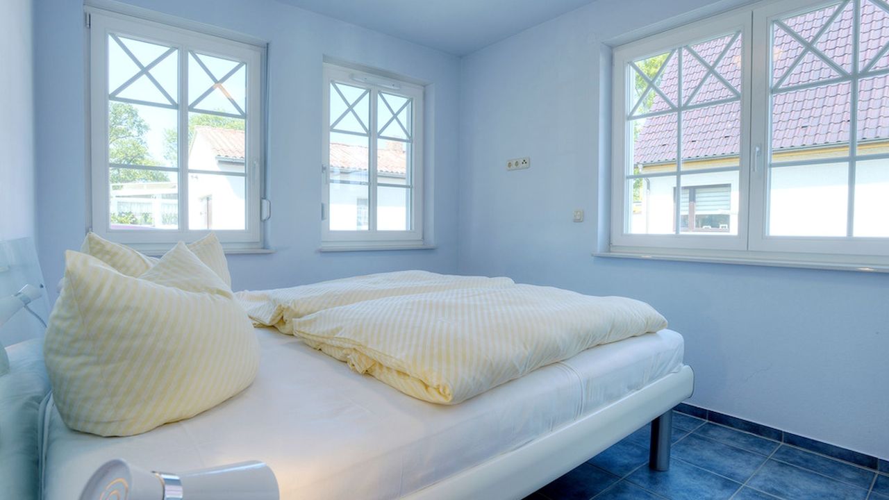 Schlafzimmer mit Doppelbett Schlafzimmer mit Doppelbett